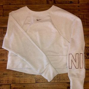 Nike XS Juniors Cropped Sweatshirt, Smokefree Home